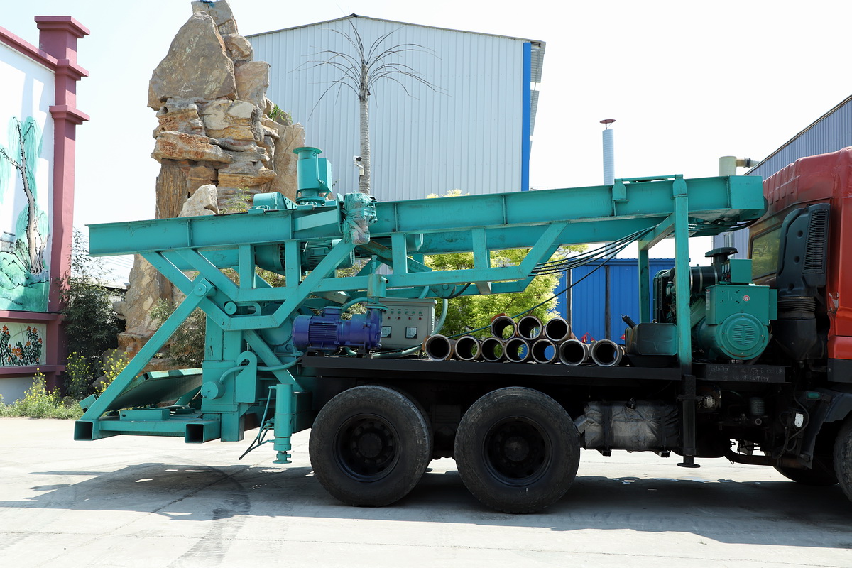 8寸后八輪汽車鉆機